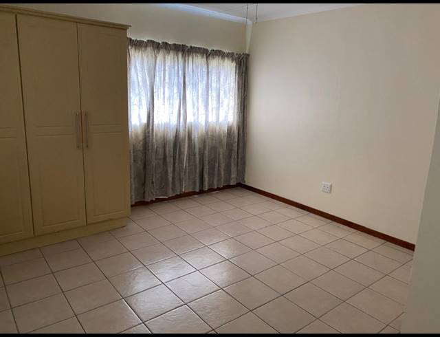 3 BEDROOM APARTMENT FOR SALE IN BISLEY